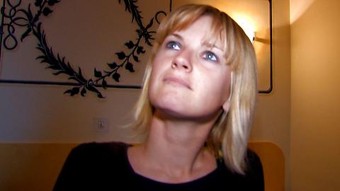 French amateur girl in hotel room fucked in both holes